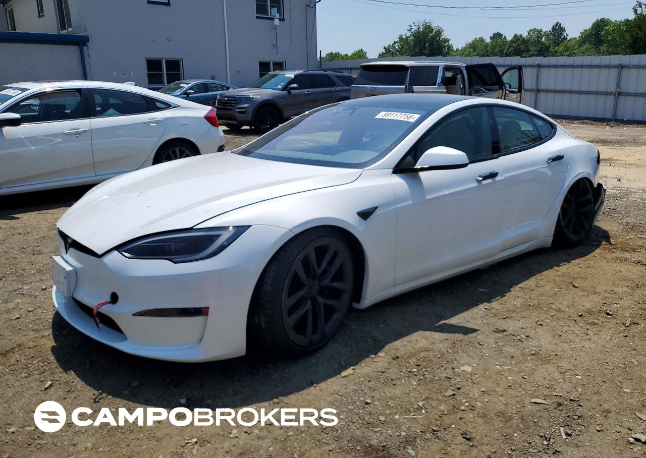 2023 Tesla Model S, daño Lateral, Copart lote 59117756
