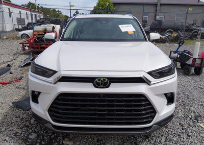 2025 Toyota Grand Highlander Limited, Right Side damage, Iaai lot 45134612, photo 13 of 20