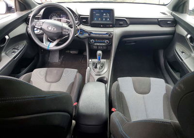 2019 Hyundai Veloster 2.0l, daño Bajos, Copart lote 60129786, foto 8 de 14