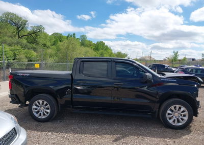 2020 Chevrolet Silverado 1500 4wd  Short Bed Custom, Front End damage, Iaai lot 45142707, photo 14 of 17