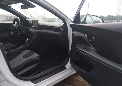 2019 Hyundai Veloster 2.0, daño Normal Wear & Tear, Iaai lote 45663041, foto 5 de 17