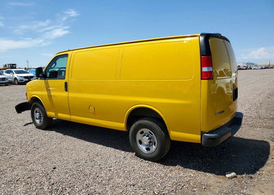2021 Chevrolet Express G, daño Frontal, Copart lote 57437966, foto 2 de 13