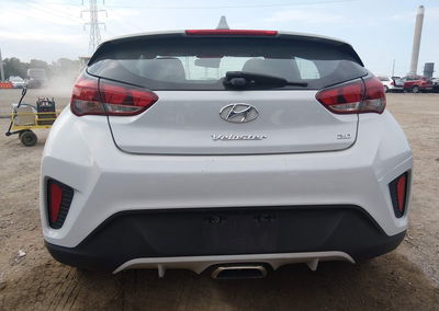 2019 Hyundai Veloster 2.0, daño Normal Wear & Tear, Iaai lote 45663041, foto 16 de 17
