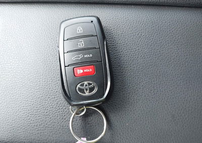 2025 Toyota Grand Highlander Xle, daño Frontal, Iaai lote 44993664, foto 11 de 16