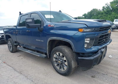 2025 Chevrolet Silverado 2500hd 4wd  Standard Bed Custom, Front End damage, Iaai lot 45242166