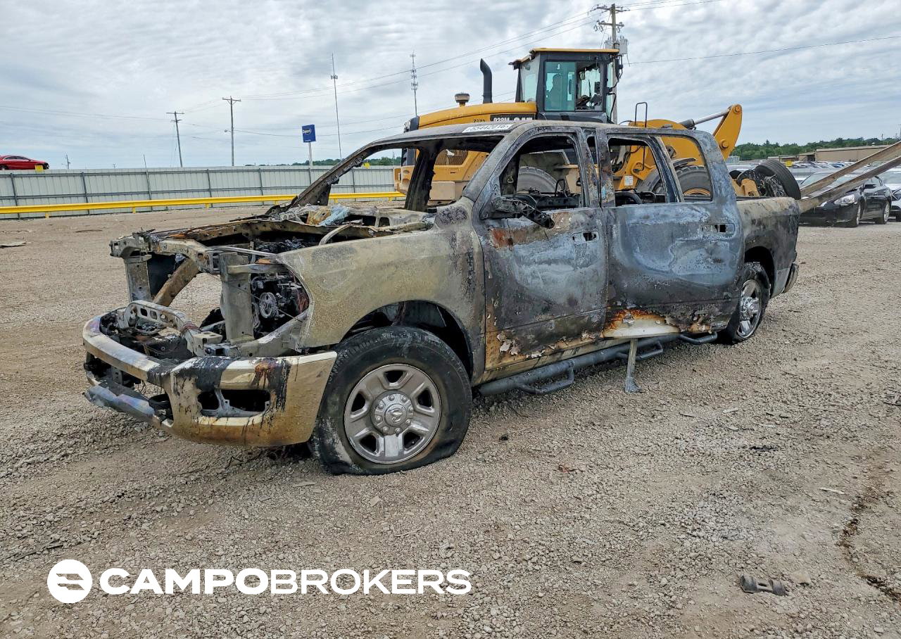 2020 Ram 2500 Tradesman, daño Incendio, Copart lote 55442016