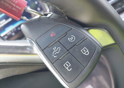 2024 Chevrolet Silverado 1500 4wd  Short Bed Lt, daño Frontal, Iaai lote 44932034, foto 11 de 16