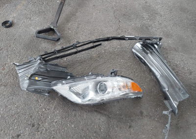 2020 Toyota Sienna Xle, daño Frontal, Iaai lote 45467413, foto 12 de 17