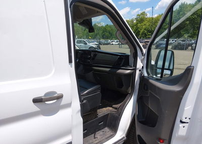 2021 Ford Transit-250, daño Frontal, Iaai lote 45417386, foto 5 de 16