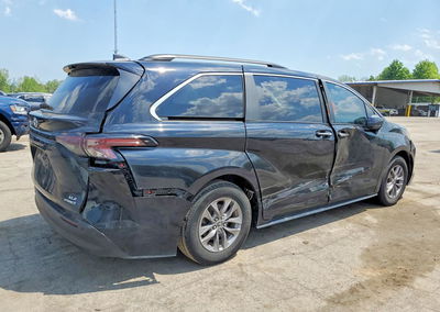 2024 Toyota Sienna Xle, uszkodzenie: Bok, Copart lot 51192796, zdjęcie 3 z 14