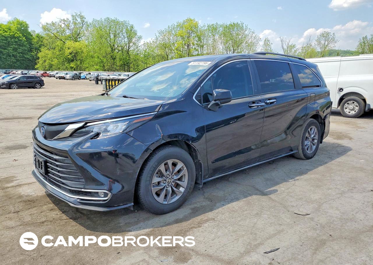 2024 Toyota Sienna Xle, uszkodzenie: Bok, Copart lot 51192796