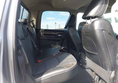 2024 Ram 2500 Laramie  4x4 6'4 Box, daño Lateral derecho, Iaai lote 43300662, foto 8 de 17