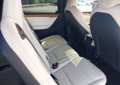 2020 Tesla Model X Long Range Dual Motor All-wheel Drive/long Range Plus Dual Motor All-wheel Drive, uszkodzenie: Prawy