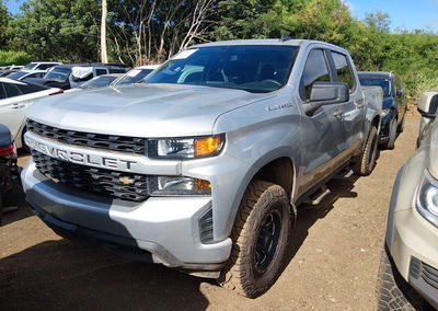2021 Chevrolet Silverado 1500 4wd  Short Bed Custom, uszkodzenie: Prawy bok, Iaai lot 44808621, zdjęcie 2 z 16