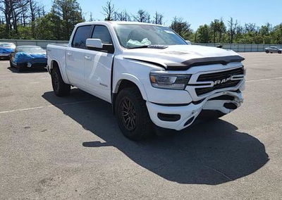 2021 Ram 1500 Laramie, daño Frontal, Copart lote 57774926, foto 13 de 14