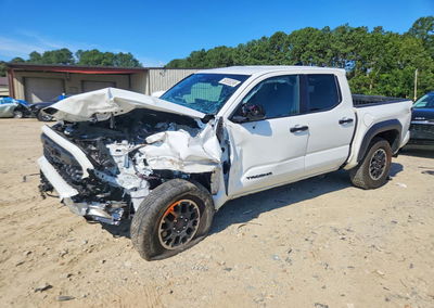 2024 Toyota Tacoma Trd Off-road, uszkodzenie: Przód, Copart lot 60658396, zdjęcie 1 z 13