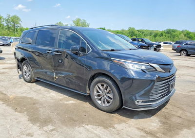 2024 Toyota Sienna Xle, uszkodzenie: Bok, Copart lot 51192796, zdjęcie 4 z 14