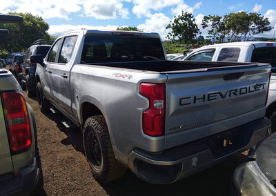 2021 Chevrolet Silverado 1500 4wd  Short Bed Custom, uszkodzenie: Prawy bok, Iaai lot 44808621, zdjęcie 3 z 16