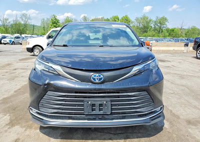 2024 Toyota Sienna Xle, uszkodzenie: Bok, Copart lot 51192796, zdjęcie 5 z 14