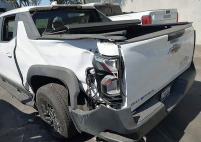 2024 Chevrolet Silverado Ev Work Truck, daño Trasero izquierdo, Iaai lote 45172643, foto 3 de 20