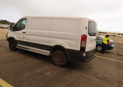 2023 Ford Transit-250, daño Frontal, Iaai lote 45412479, foto 3 de 17
