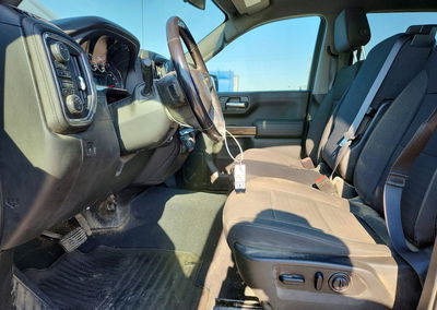 2020 Chevrolet Silverado K1500 Lt, daño Lateral, Copart lote 60826506, foto 7 de 12