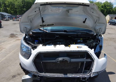 2021 Ford Transit-250, daño Frontal, Iaai lote 45417386, foto 10 de 16