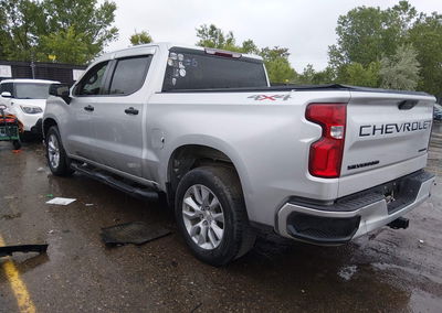 2021 Chevrolet Silverado 1500, daño Frontal, Iaai lote 45157347, foto 3 de 18