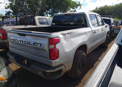 2021 Chevrolet Silverado 1500 4wd  Short Bed Custom, uszkodzenie: Prawy bok, Iaai lot 44808621, zdjęcie 4 z 16