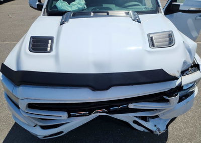 2021 Ram 1500 Laramie, daño Frontal, Copart lote 57774926, foto 11 de 14