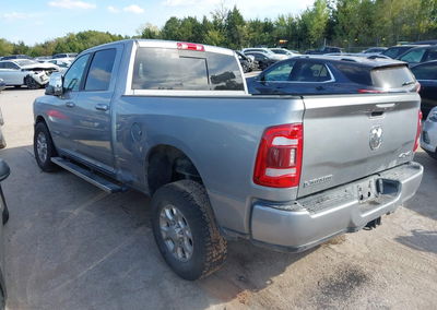 2024 Ram 2500 Laramie  4x4 6'4 Box, daño Lateral derecho, Iaai lote 43300662, foto 3 de 17