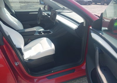 2023 Tesla Model Y Awd/long Range Dual Motor All-wheel Drive, uszkodzenie: Lewy bok, Iaai lot 45357473, zdjęcie 5 z 19