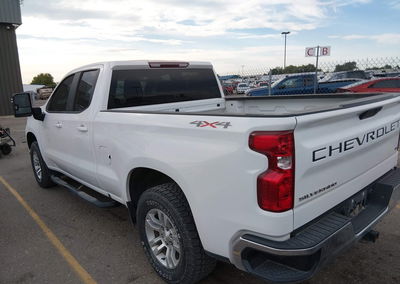 2020 Chevrolet Silverado 1500 4wd  Standard Bed Lt, daño Generalizado, Iaai lote 45583155, foto 3 de 16