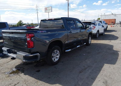 2021 Chevrolet Silverado 1500 4wd  Short Bed Lt, uszkodzenie: Przód, Iaai lot 45195975, zdjęcie 4 z 17