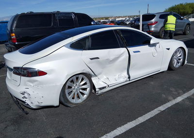 2020 Tesla Model S Long Range Dual Motor All-wheel Drive/long Range Plus Dual Motor All-wheel Drive, uszkodzenie: Prawy