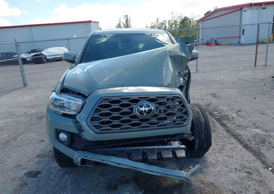 2023 Toyota Tacoma Trd Off Road, uszkodzenie: Przód, Iaai lot 44589434, zdjęcie 13 z 17