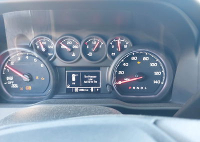 2022 Chevrolet Silverado 1500 4wd  Short Bed Custom, Right Rear damage, Iaai lot 45236192, photo 7 of 16