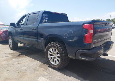 2021 Chevrolet Silverado 1500 2wd  Short Bed Custom, daño Trasero derecho, Iaai lote 45522334, foto 3 de 16