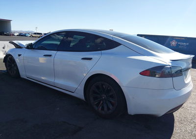 2020 Tesla Model S Performance Dual Motor All-wheel Drive, daño Frontal, Iaai lote 45554873, foto 3 de 20