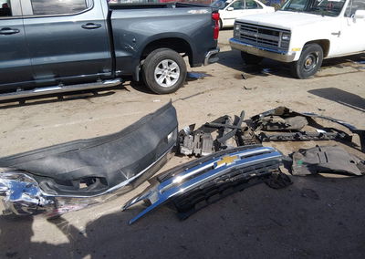 2021 Chevrolet Silverado 1500 4wd  Short Bed Lt, uszkodzenie: Przód, Iaai lot 45195975, zdjęcie 12 z 17