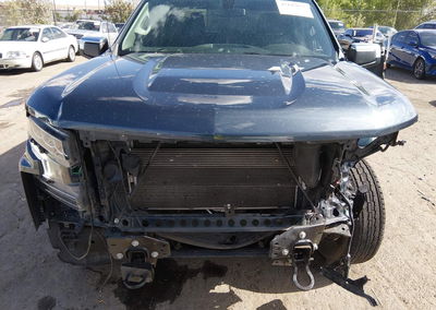 2021 Chevrolet Silverado 1500 4wd  Short Bed Lt, uszkodzenie: Przód, Iaai lot 45195975, zdjęcie 13 z 17