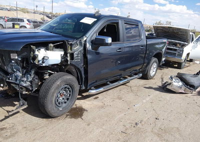 2021 Chevrolet Silverado 1500 4wd  Short Bed Lt, uszkodzenie: Przód, Iaai lot 45195975, zdjęcie 2 z 17