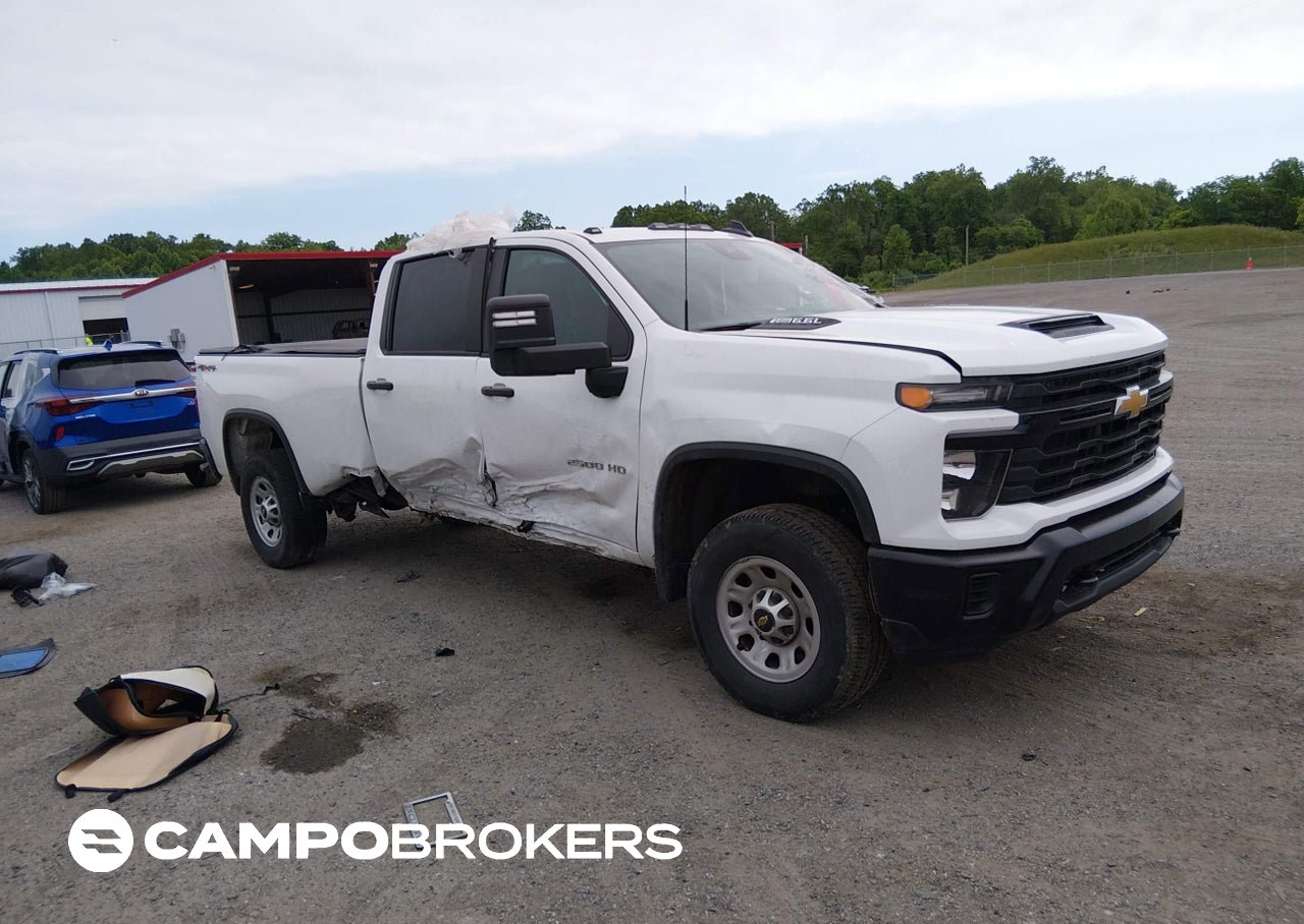 2024 Chevrolet Silverado 2500hd 4wd  Long Bed Work Truck, uszkodzenie: Lewy bok, Iaai lot 45312352