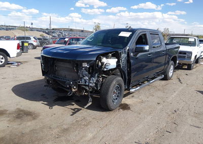 2021 Chevrolet Silverado 1500 4wd  Short Bed Lt, uszkodzenie: Przód, Iaai lot 45195975, zdjęcie 6 z 17