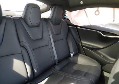 2020 Tesla Model S Long Range Dual Motor All-wheel Drive/long Range Plus Dual Motor All-wheel Drive, uszkodzenie: Prawy