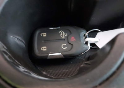 2021 Chevrolet Silverado 1500 4wd  Short Bed Rst, daño Frontal, Iaai lote 45396780, foto 11 de 16