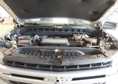 2021 Chevrolet Silverado 1500 4wd  Short Bed Rst, daño Frontal, Iaai lote 45396780, foto 10 de 16