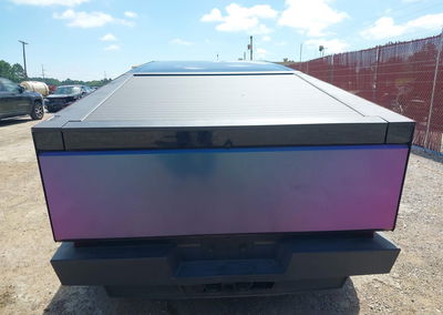 2024 Tesla Cybertruck All-wheel Drive, uszkodzenie: Przód, Iaai lot 45405117, zdjęcie 17 z 20