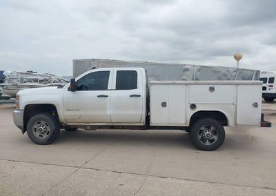 2019 Chevrolet Silverado 2500hd Wt, daño Trasero, Iaai lote 45142488, foto 15 de 17