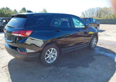 2022 Chevrolet Equinox Fwd Ls, Front End damage, Iaai lot 45095688, photo 4 of 16